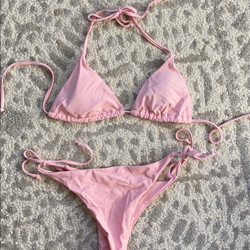 String Bikini